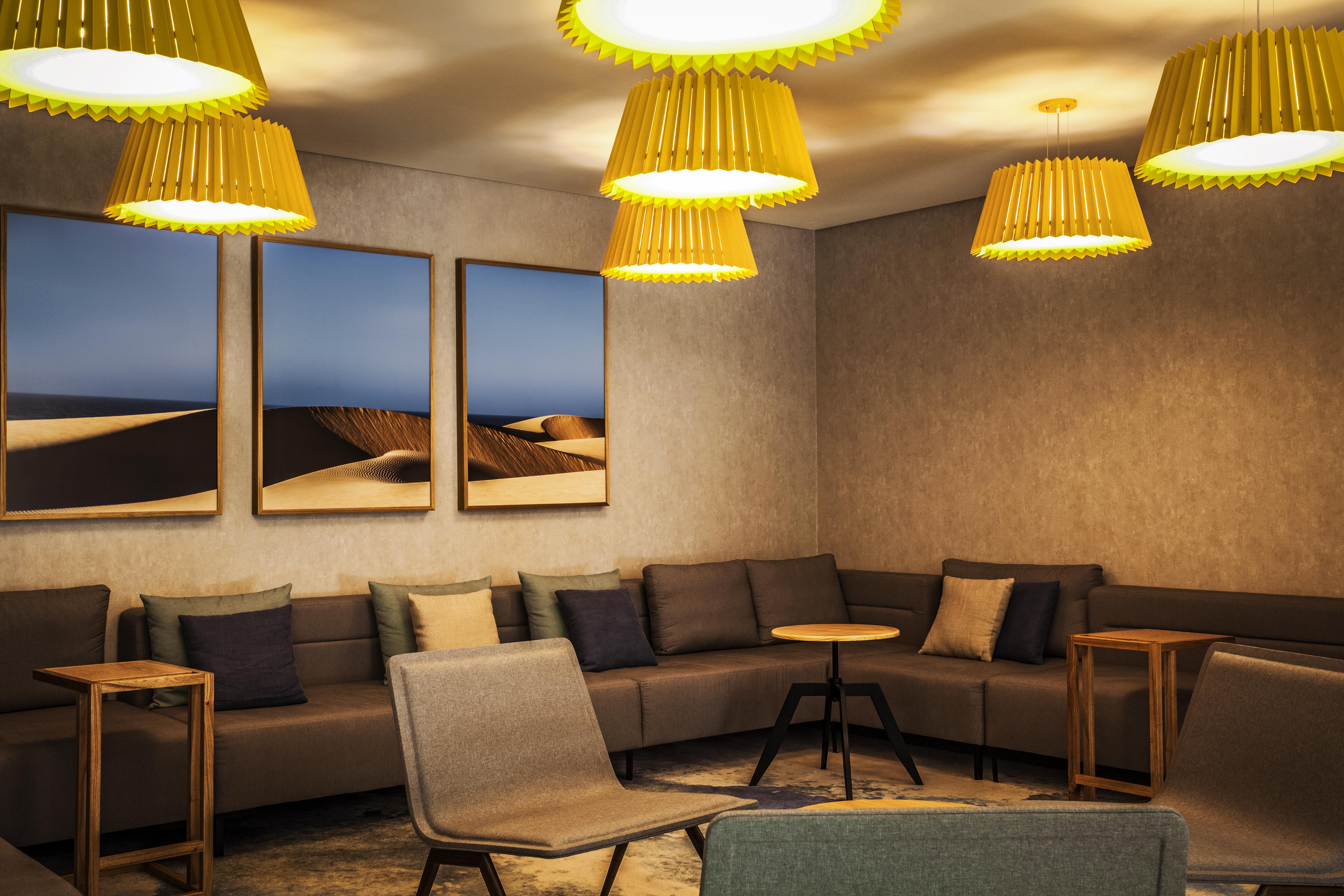 Готель Radisson Oscar Freire Сан-Паулу Екстер'єр фото The lounge at the airport