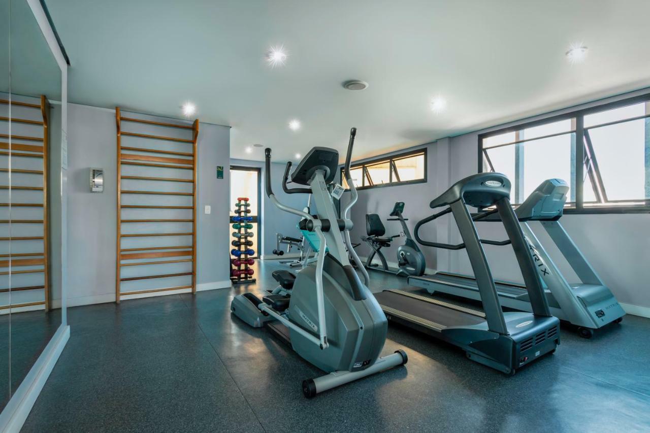 Готель Radisson Oscar Freire Сан-Паулу Екстер'єр фото The gym at the hotel